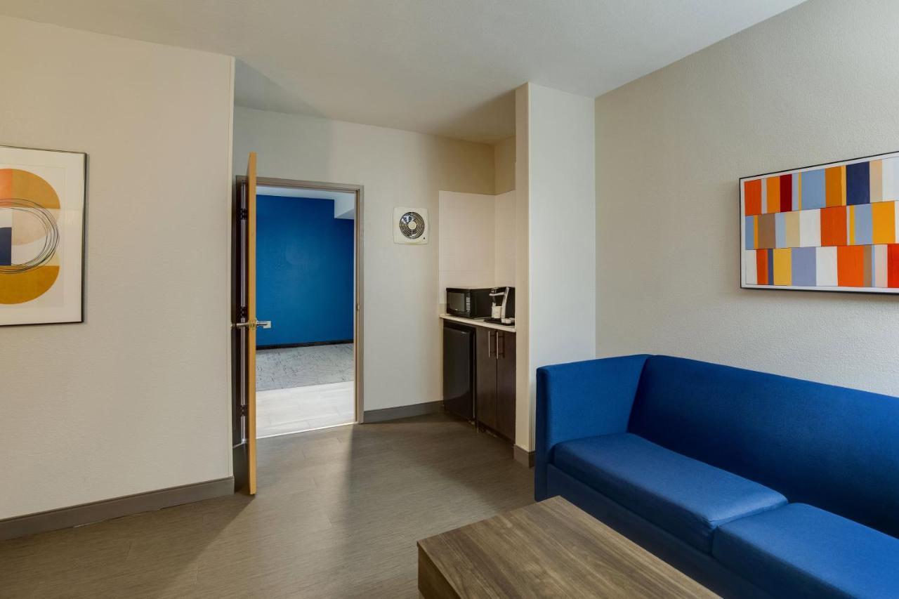 Holiday Inn Express I-95 Capitol Beltway - Largo By Ihg Екстериор снимка