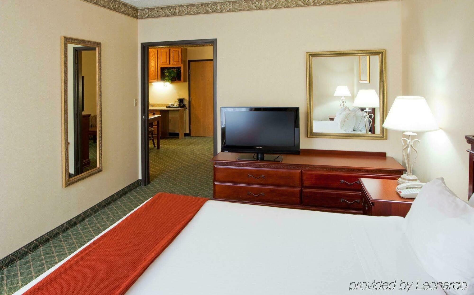 Holiday Inn Express I-95 Capitol Beltway - Largo By Ihg Екстериор снимка
